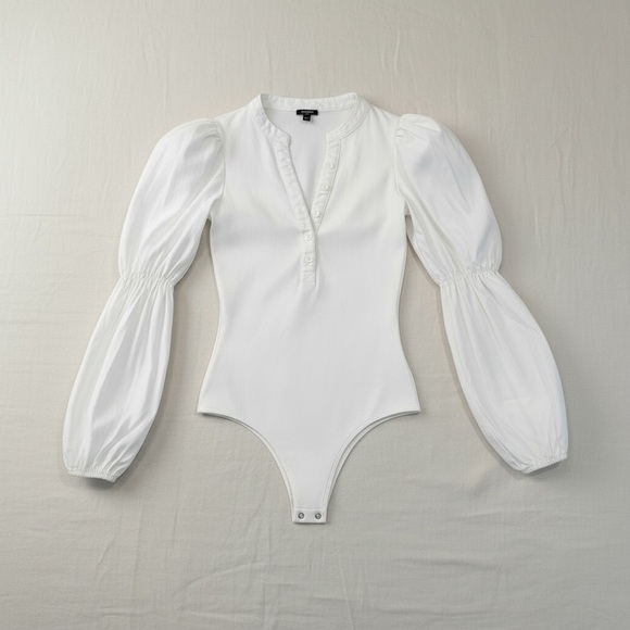 Express White Blouse with Puffed Sleeves - Picture 4 of 6